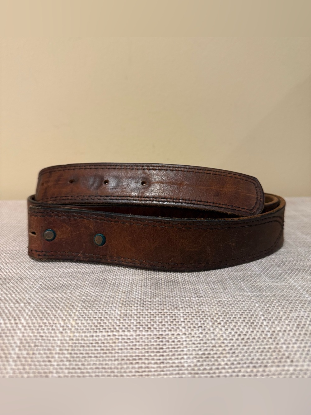 Vintage Lee Gin Heavy Duty Distressed Brown Leather Belt Size 42⁠